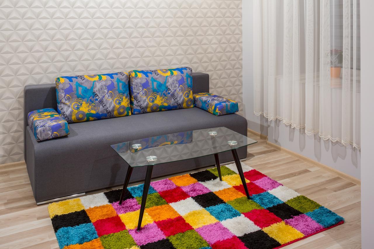 Apartment On Pekarska Street Зі Світлом! Lviv Buitenkant foto